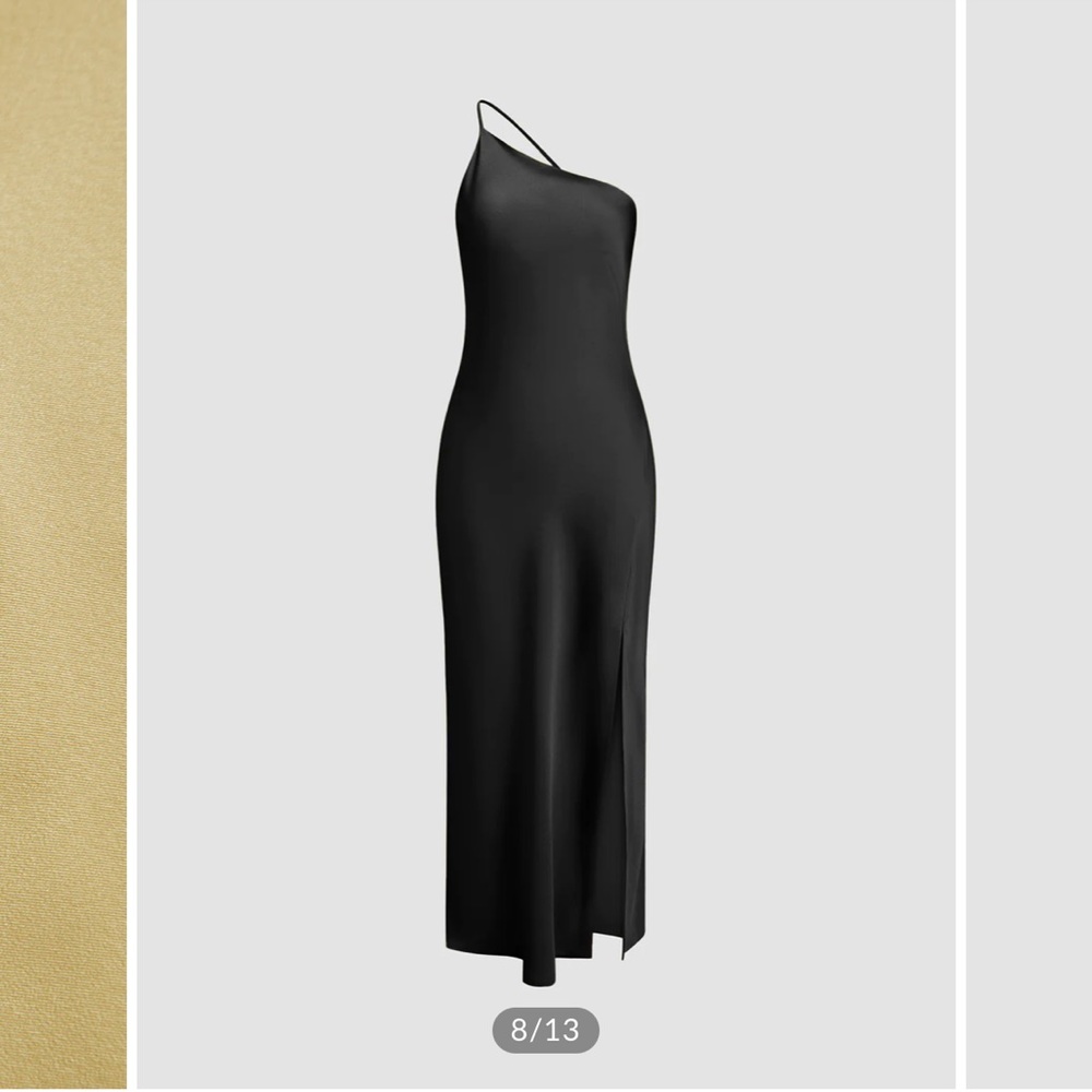 Commense Moonlight Open Back Satin Slit Long Dress
Black / XS